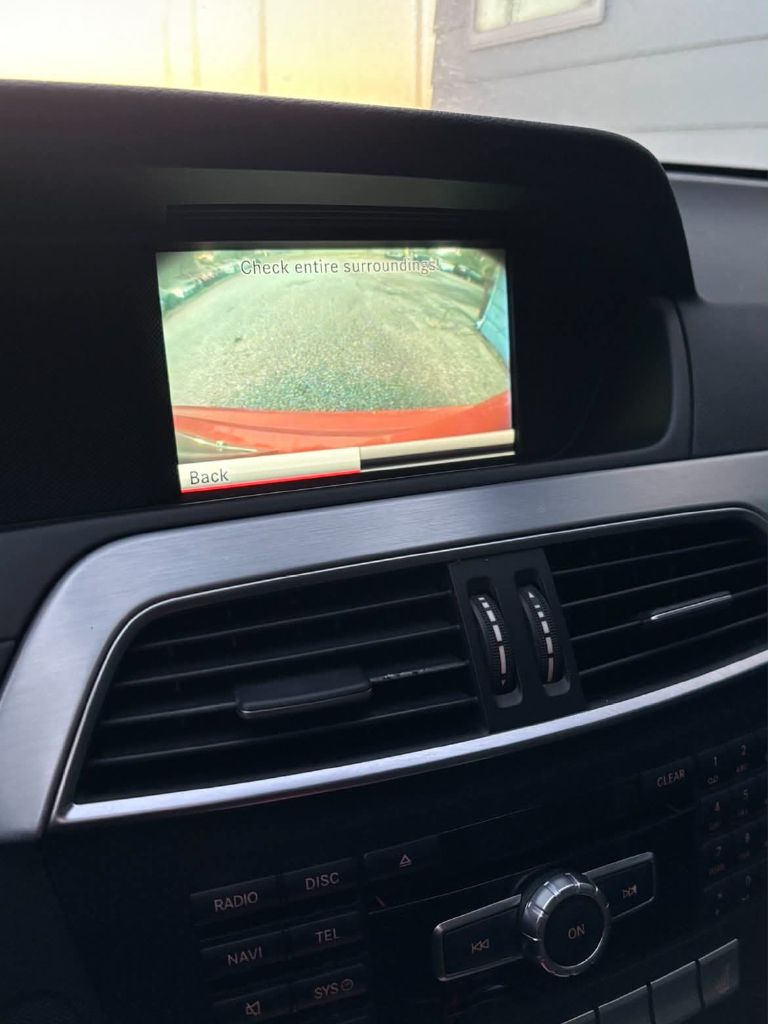 Photo 14 of this MERCEDES-BENZ C-CLASS