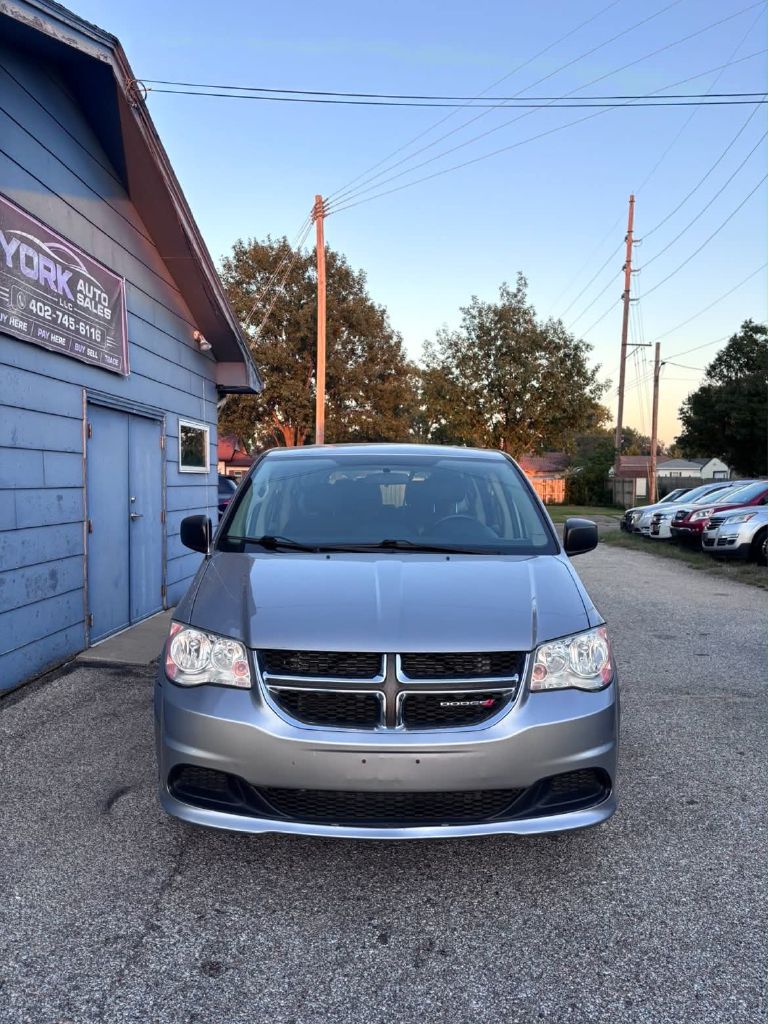 Photo 2 of this DODGE GRAND CARAVAN