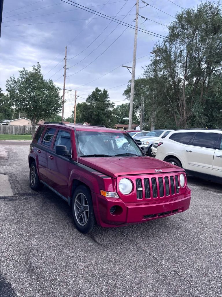 Photo 3 of this JEEP PATRIOT