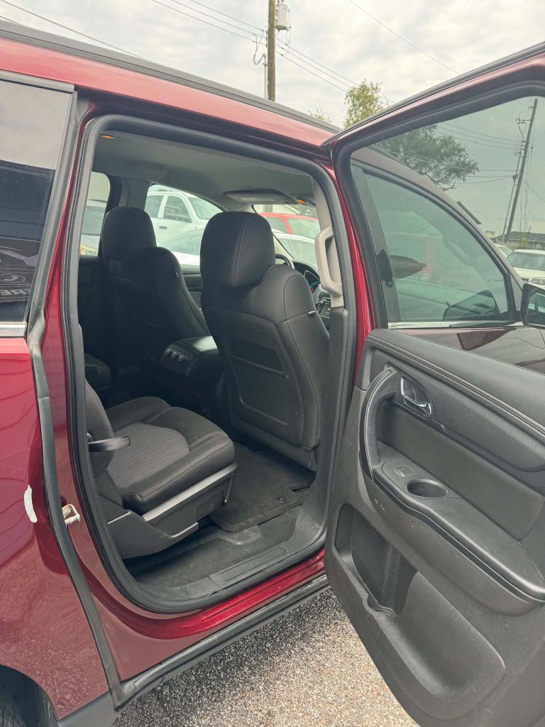 Photo 12 of this CHEVROLET TRAVERSE