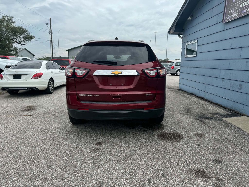 Photo 4 of this CHEVROLET TRAVERSE