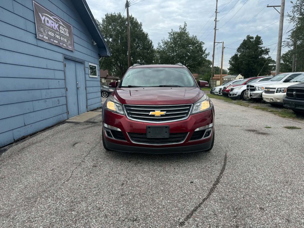 Photo 2 of this CHEVROLET TRAVERSE