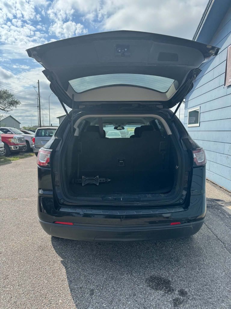 Photo 5 of this CHEVROLET TRAVERSE