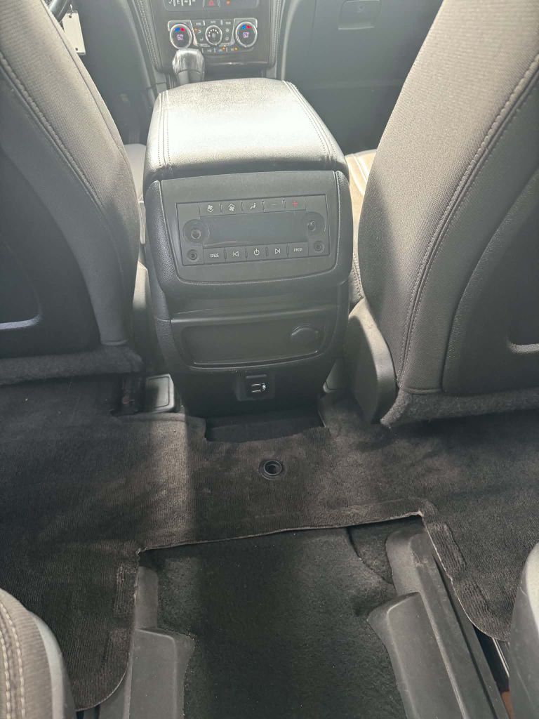 Photo 13 of this CHEVROLET TRAVERSE