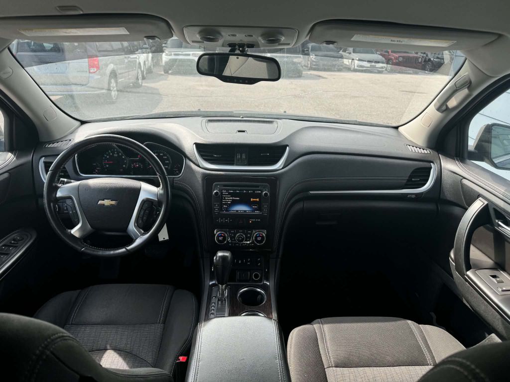 Photo 14 of this CHEVROLET TRAVERSE
