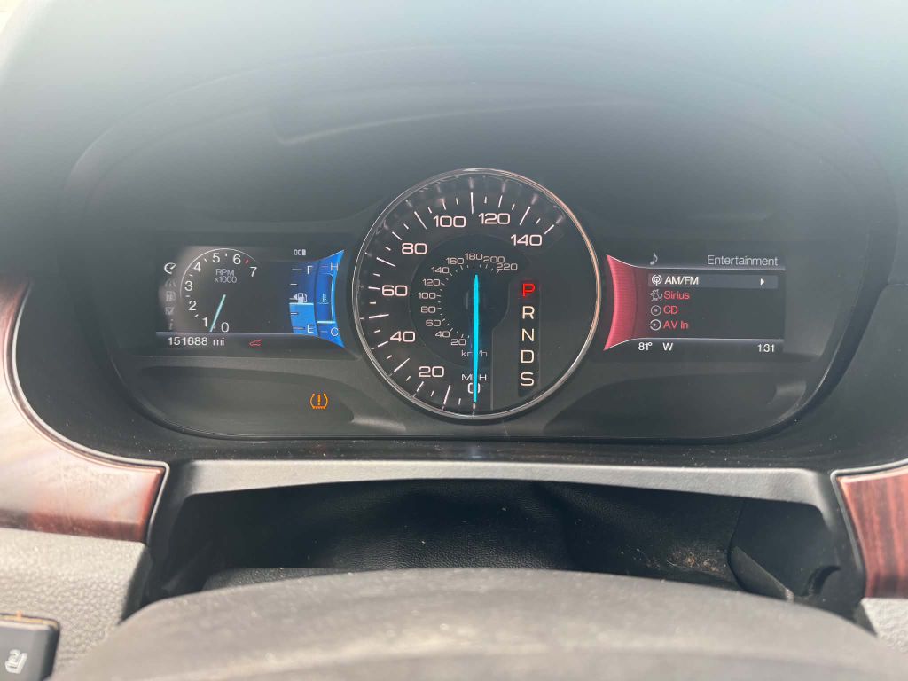 Photo 14 of this FORD EDGE