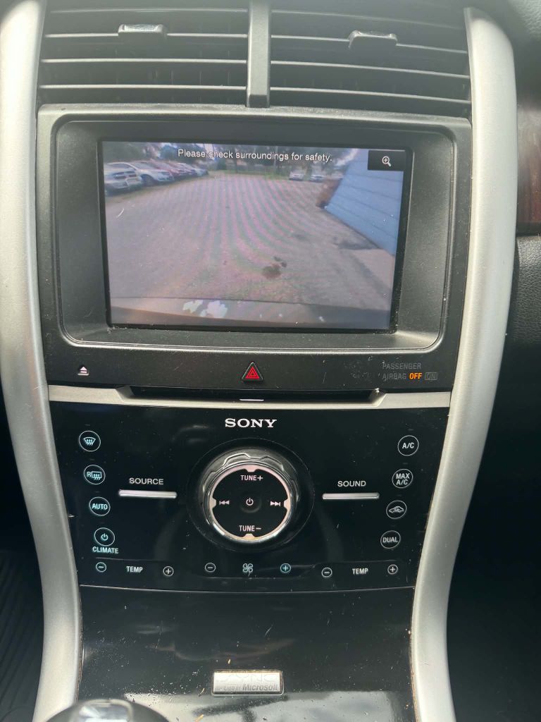 Photo 13 of this FORD EDGE