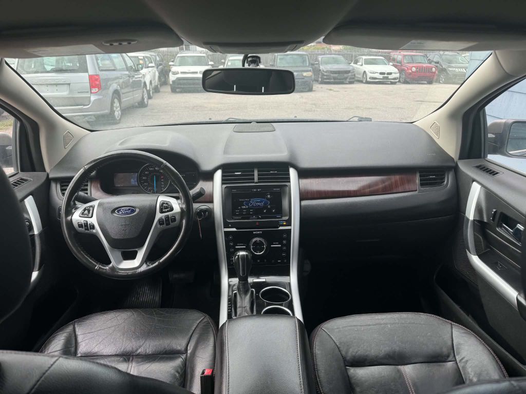 Photo 11 of this FORD EDGE