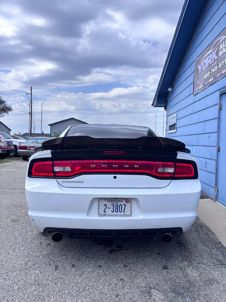 Photo 4 of this DODGE CHARGER