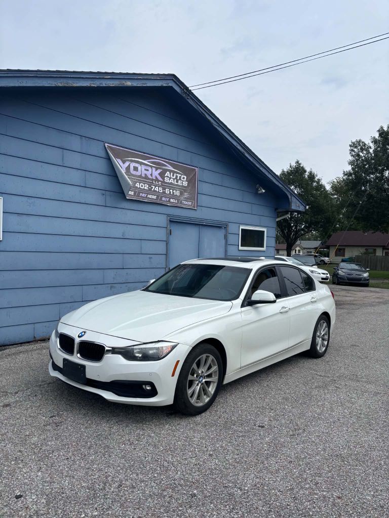 Photo 2 of this BMW 320