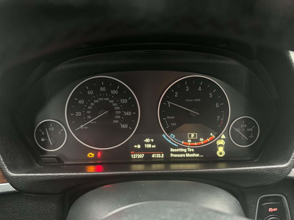 Photo 13 of this BMW 328