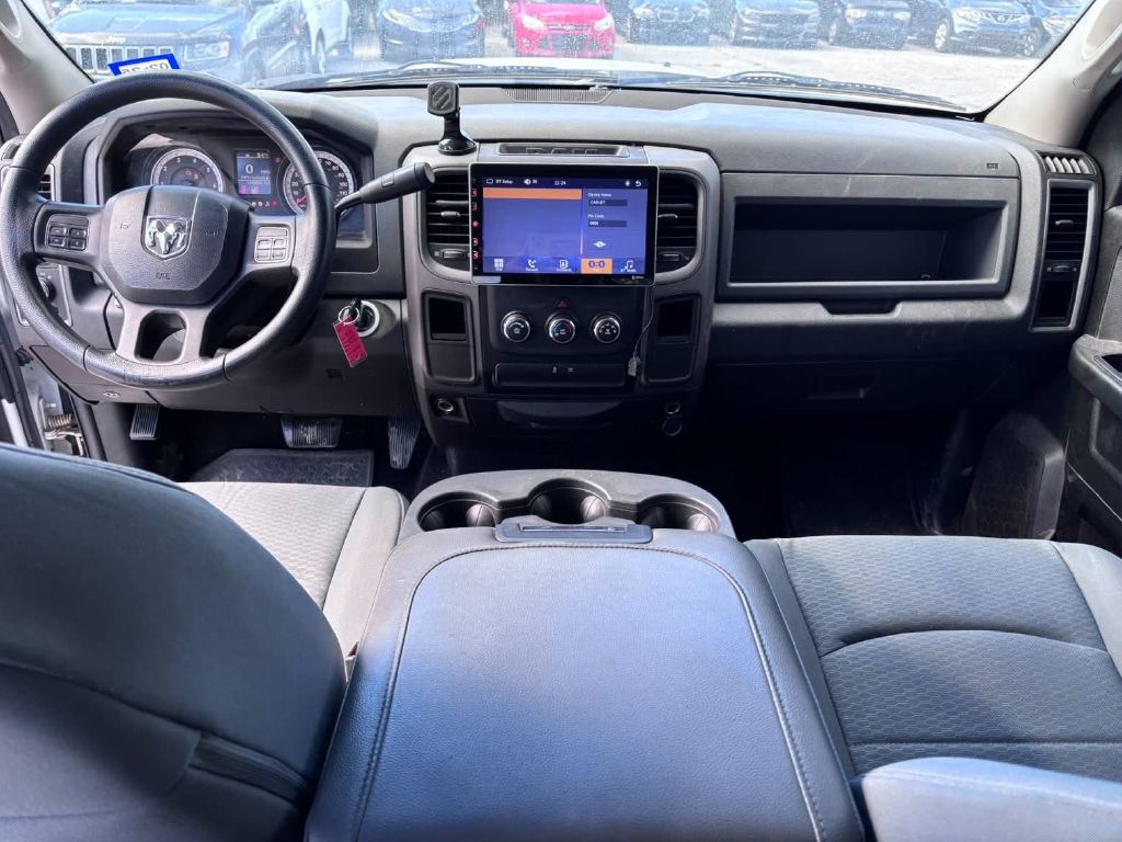 Photo 8 of this RAM 1500