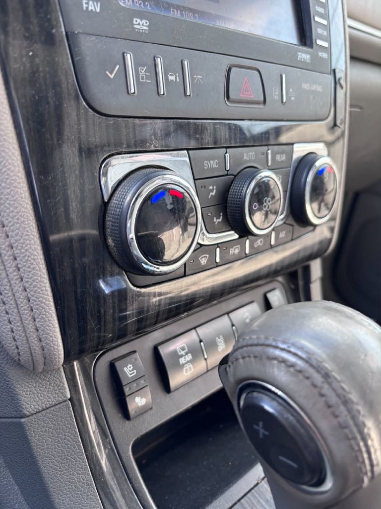 Photo 13 of this CHEVROLET TRAVERSE