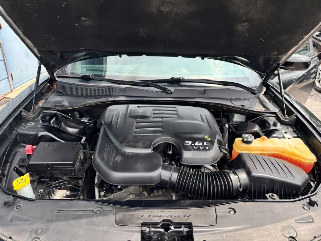 Photo 14 of this DODGE CHARGER