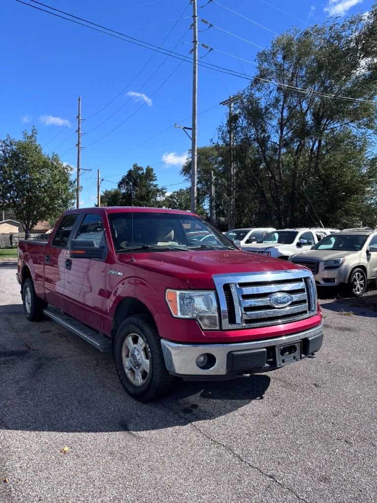 Photo 3 of this FORD F150