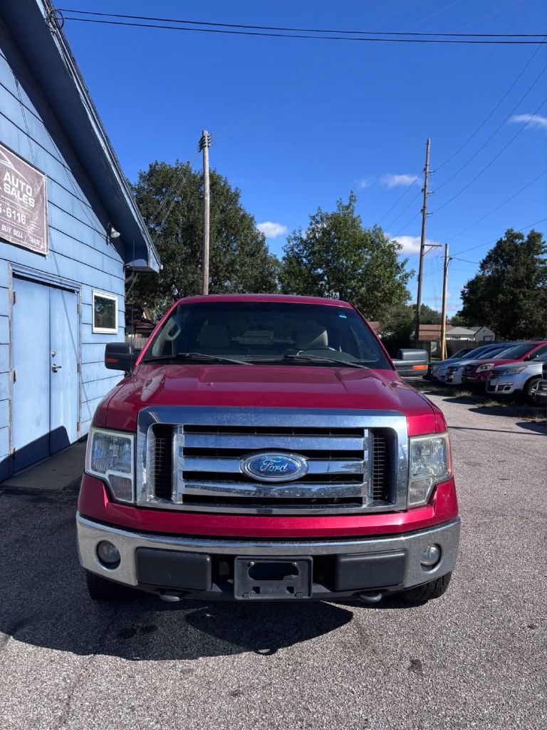 Photo 2 of this FORD F150