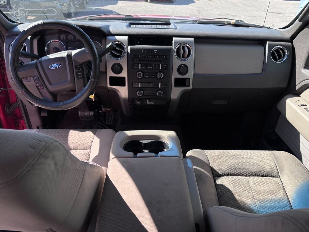 Photo 8 of this FORD F150