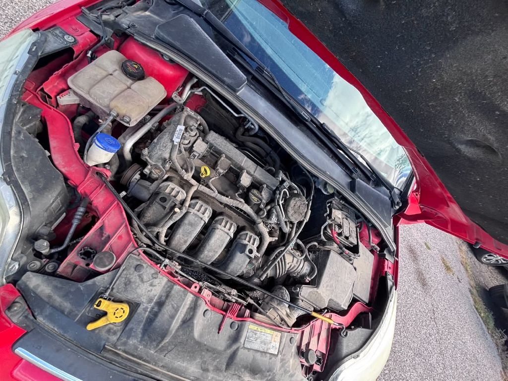 Photo 11 of this FORD FOCUS