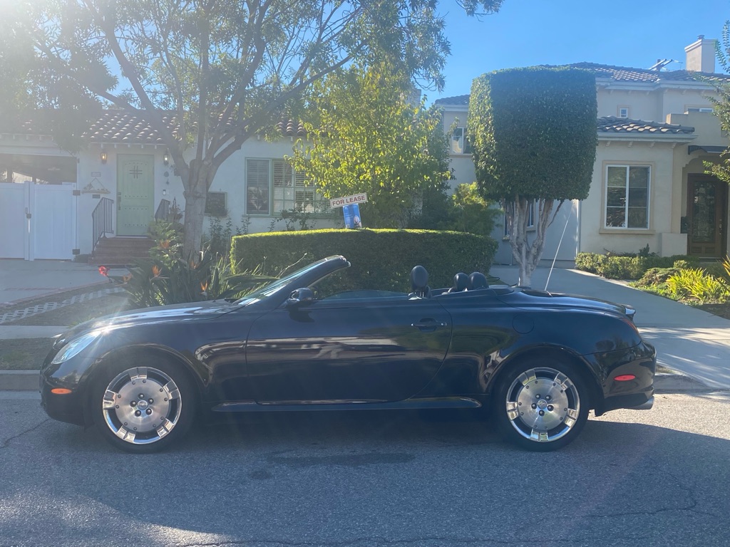 Photo 8 of this LEXUS SC