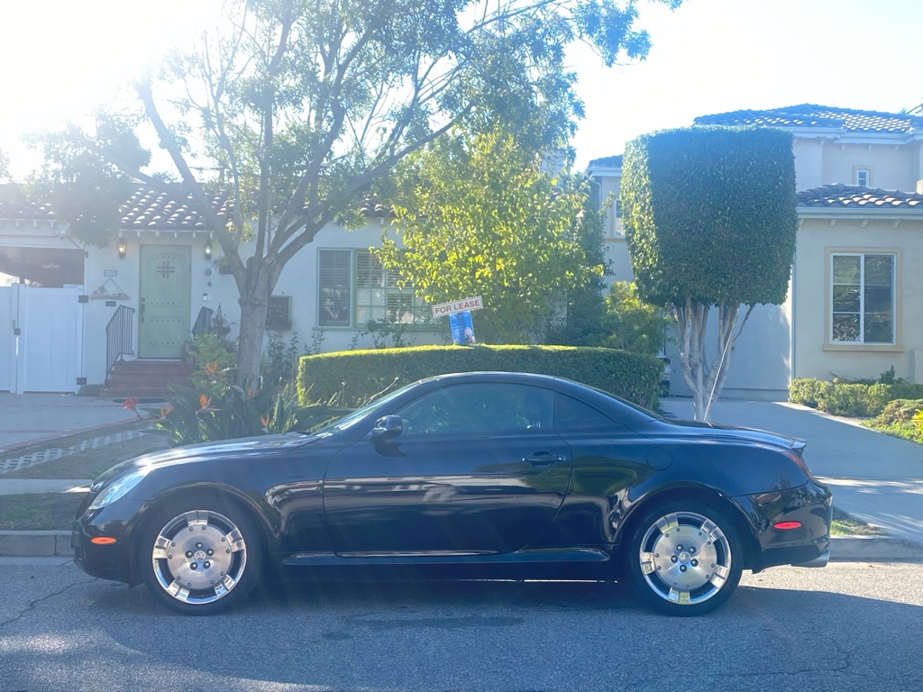 Photo 2 of this LEXUS SC