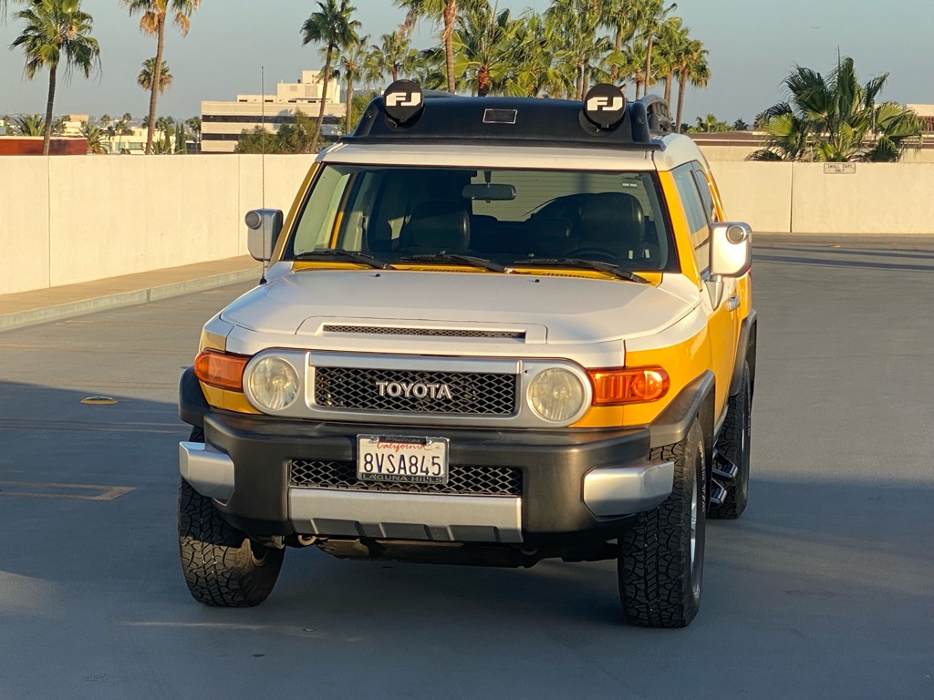 Photo 12 of this TOYOTA FJ CRUISER
