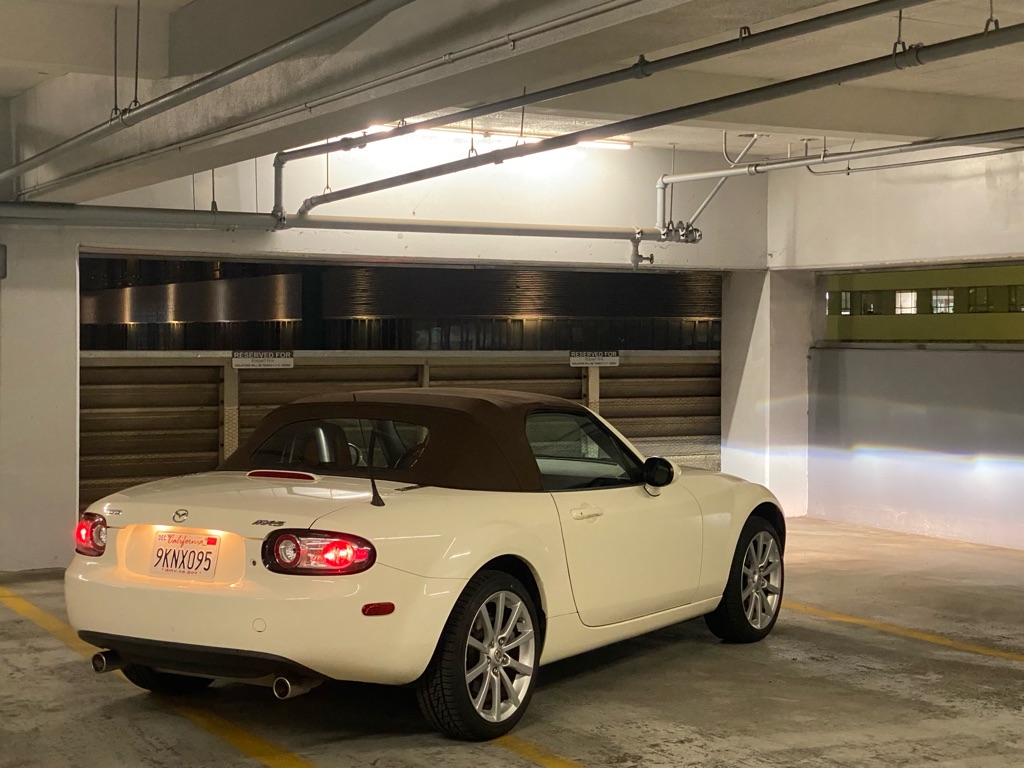 Photo 10 of this MAZDA MX-5 MIATA
