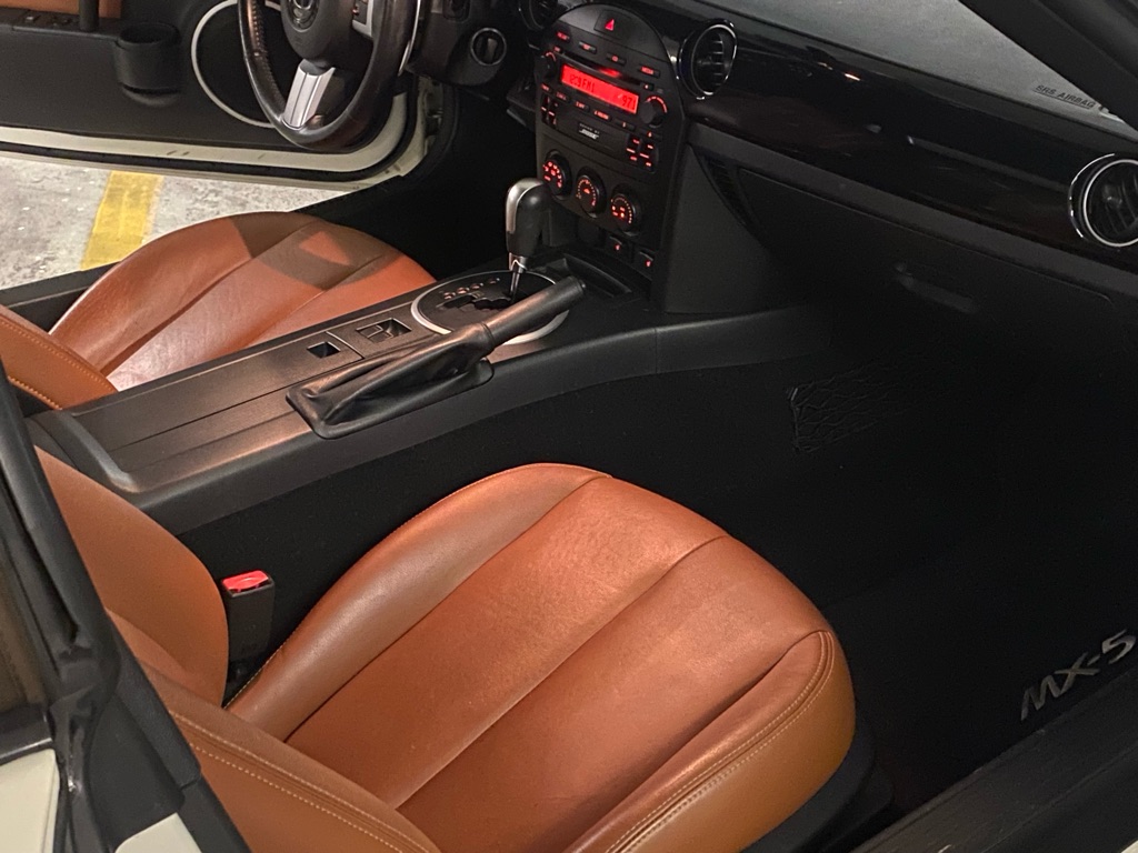 Photo 20 of this MAZDA MX-5 MIATA