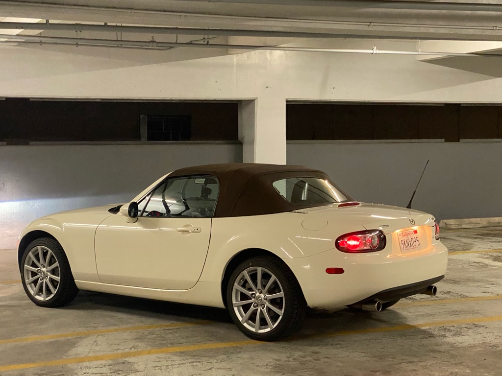 Photo 8 of this MAZDA MX-5 MIATA