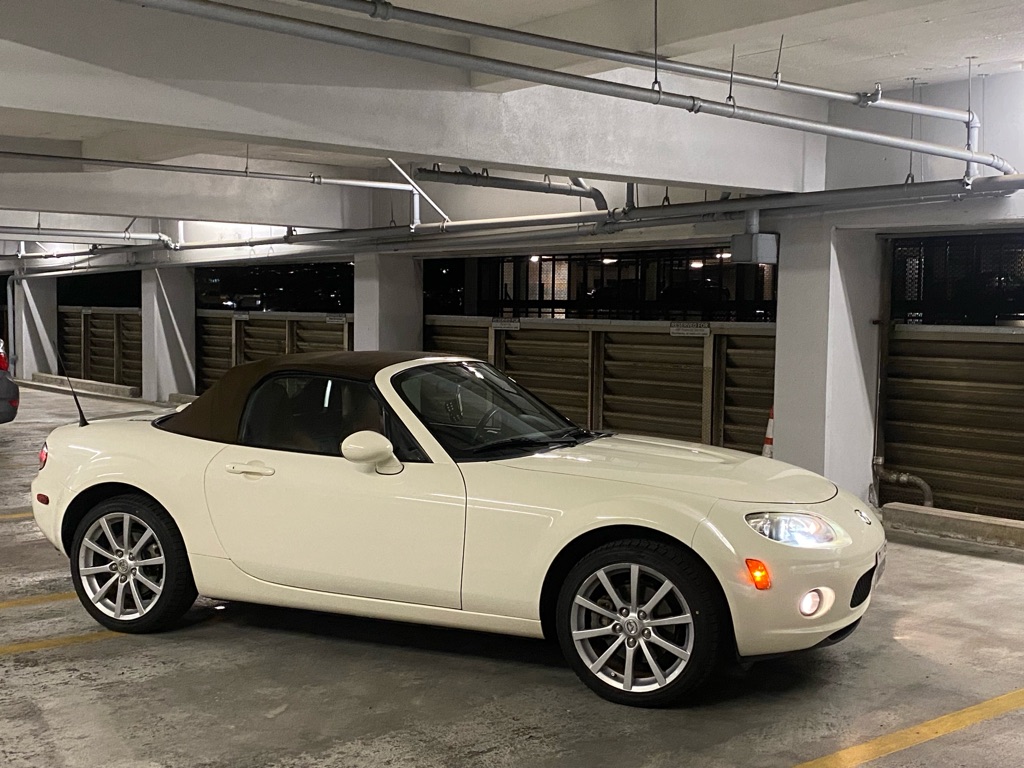 Photo 11 of this MAZDA MX-5 MIATA