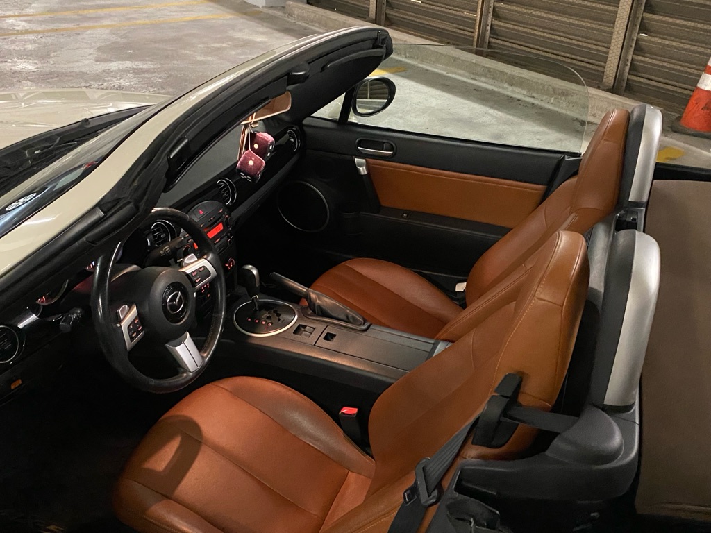 Photo 24 of this MAZDA MX-5 MIATA
