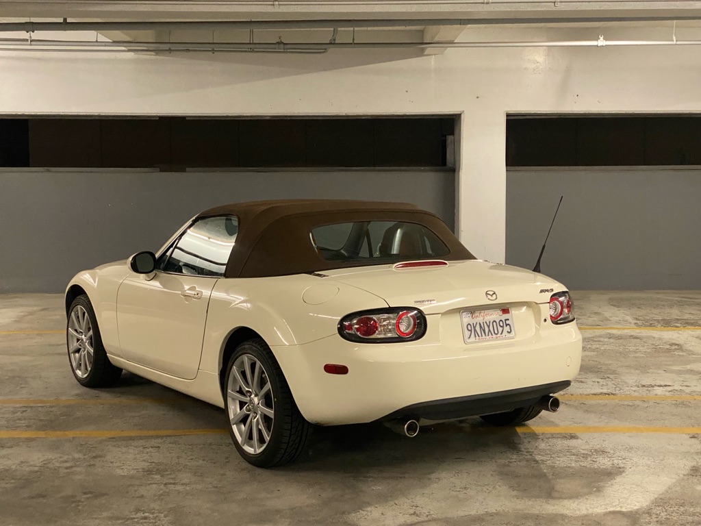 Photo 33 of this MAZDA MX-5 MIATA