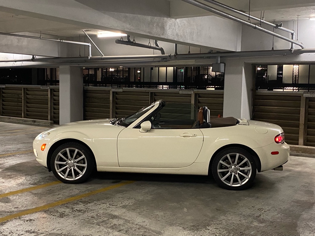 Photo 7 of this MAZDA MX-5 MIATA