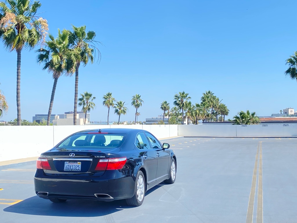 Photo 16 of this LEXUS LS