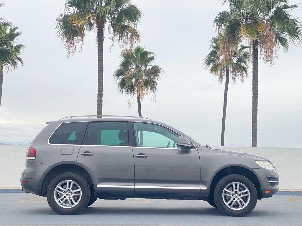 Photo 3 of this VOLKSWAGEN TOUAREG 2