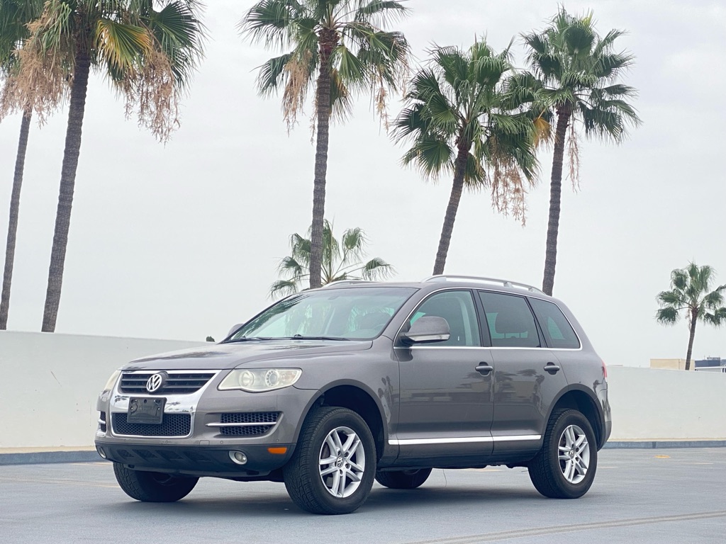 Photo 2 of this VOLKSWAGEN TOUAREG 2