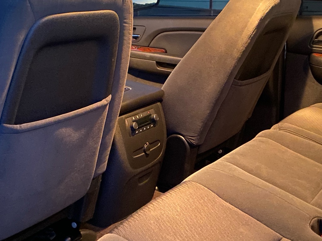 Photo 24 of this CHEVROLET TAHOE