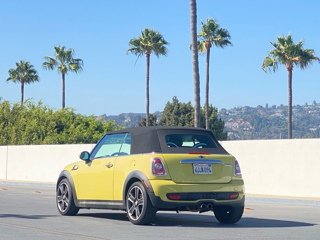 Photo 13 of this MINI COOPER