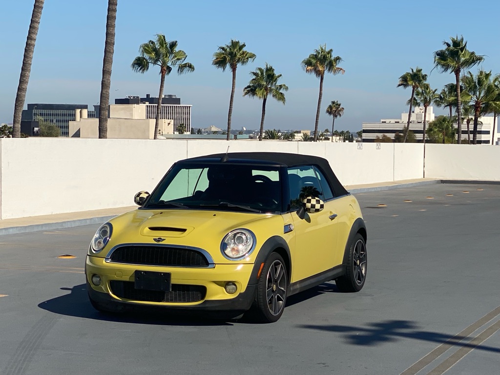 Photo 8 of this MINI COOPER