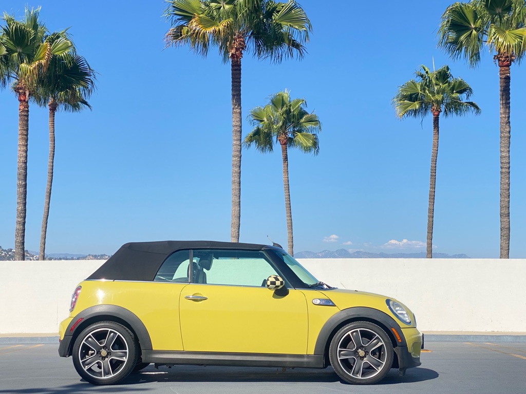 Photo 4 of this MINI COOPER