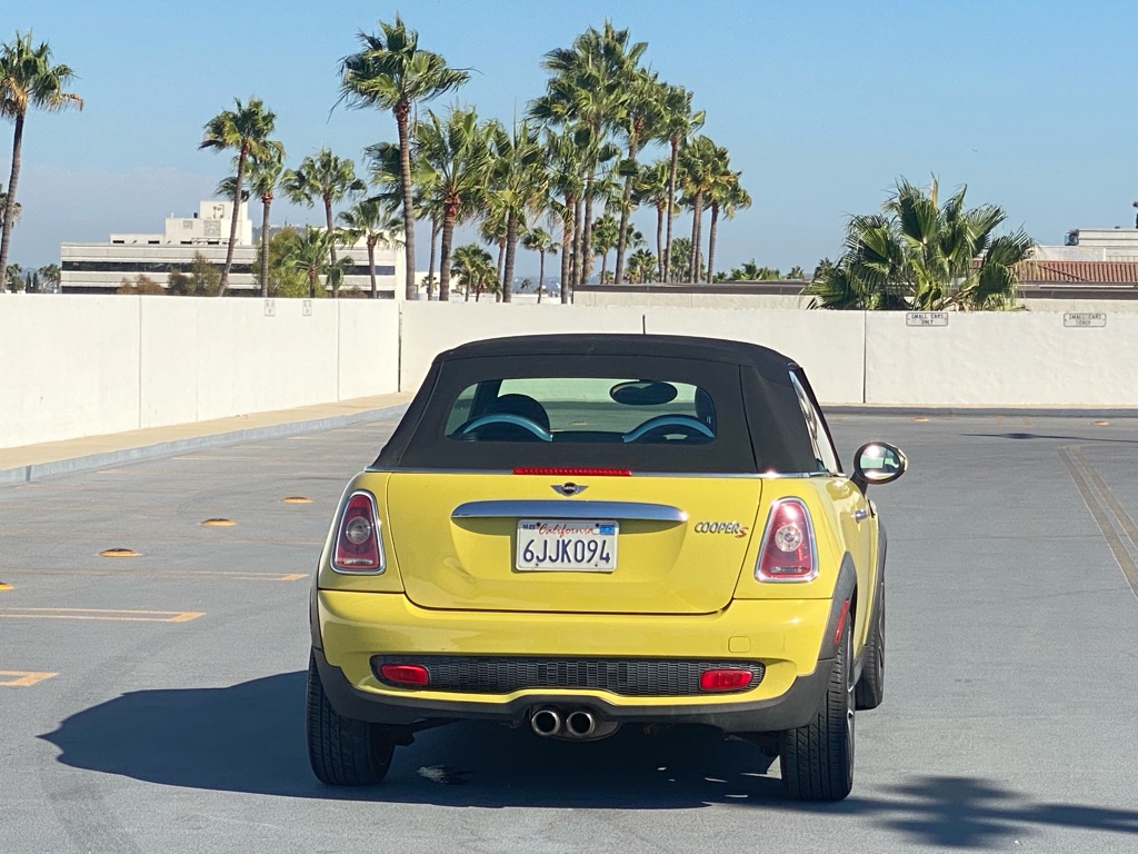 Photo 16 of this MINI COOPER