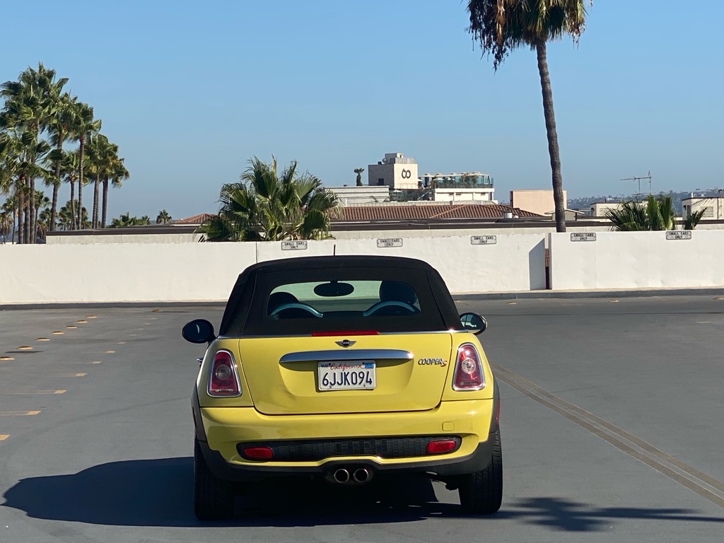 Photo 19 of this MINI COOPER