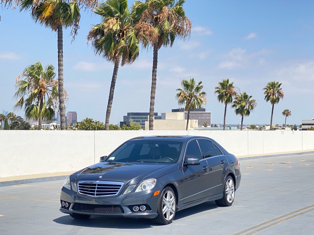 2010 MERCEDES-BENZ E-CLASS