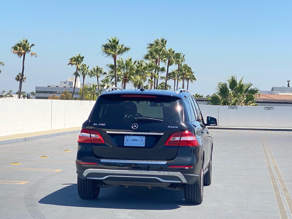 Photo 47 of this MERCEDES-BENZ ML