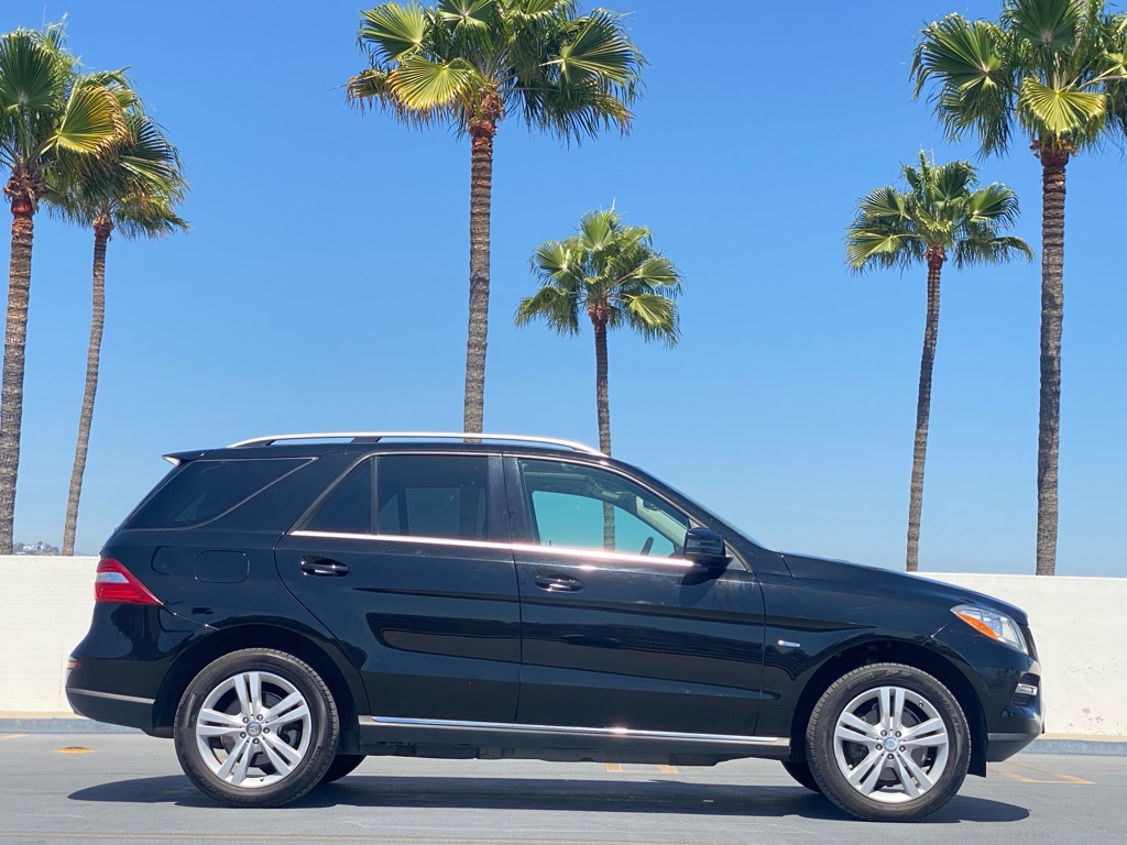 Photo 6 of this MERCEDES-BENZ ML