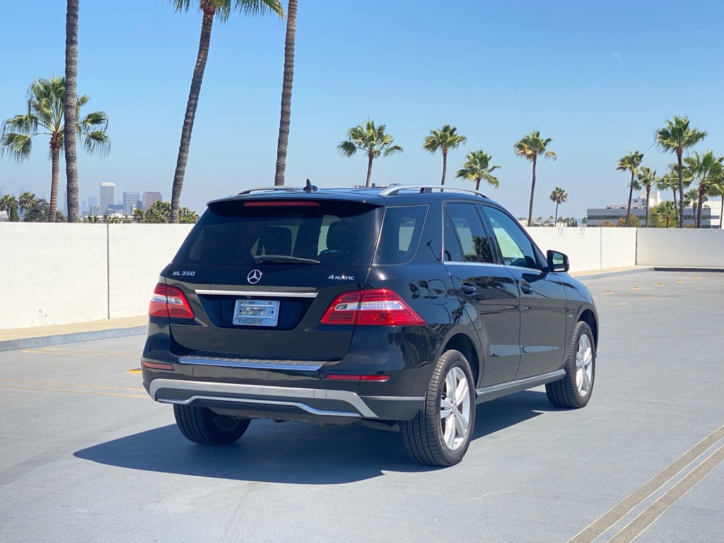 Photo 20 of this MERCEDES-BENZ ML