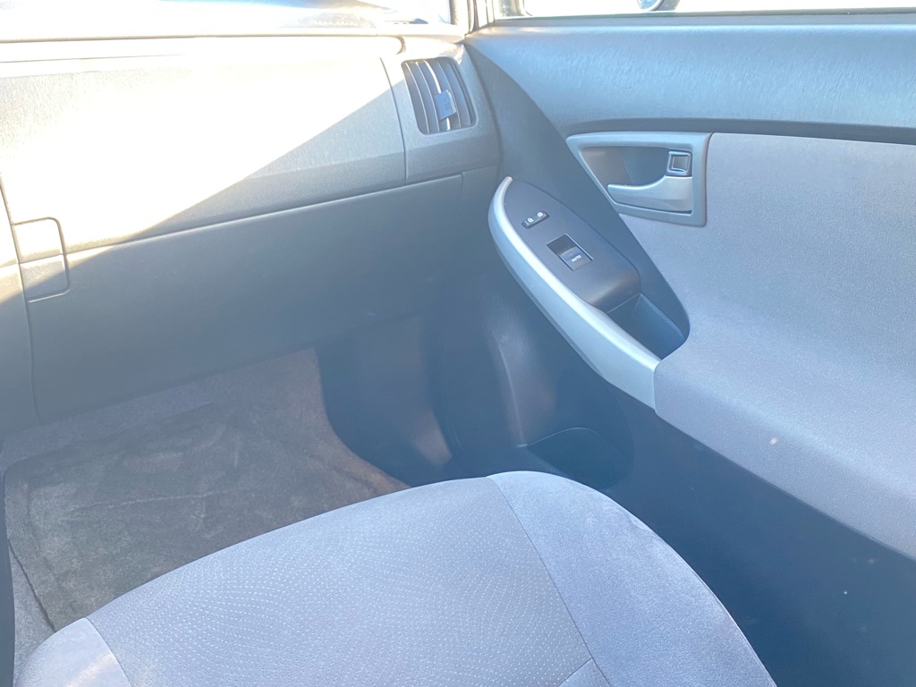Photo 23 of this TOYOTA PRIUS