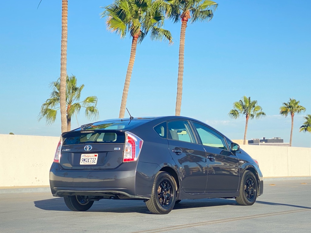 Photo 42 of this TOYOTA PRIUS