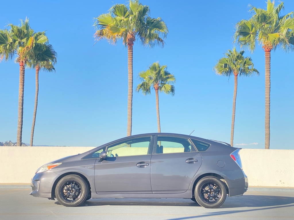 Photo 29 of this TOYOTA PRIUS