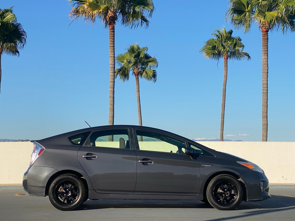 Photo 6 of this TOYOTA PRIUS
