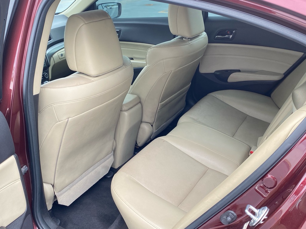 Photo 16 of this ACURA ILX